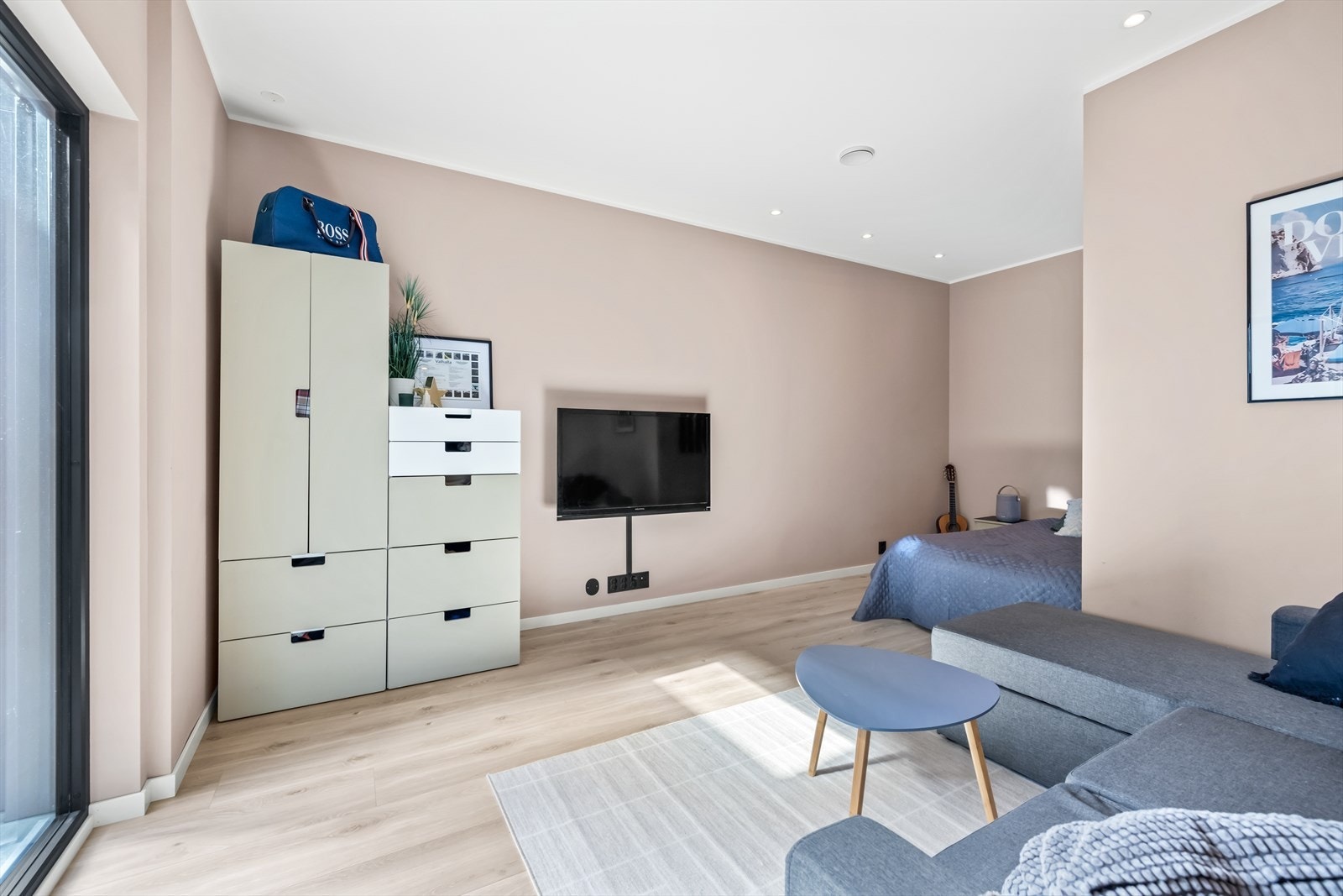 Perfekt soverom for ungdommen i huset. Galleribilde