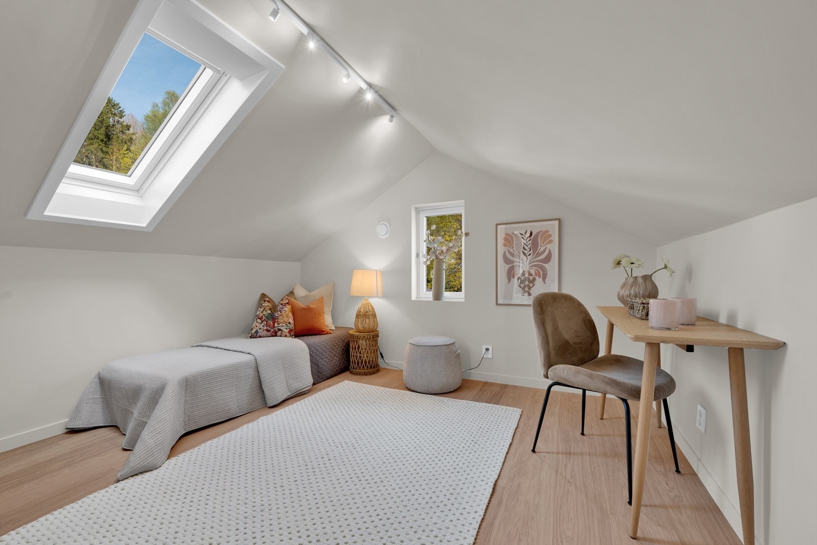 Soverom i loftsetasje Galleribilde