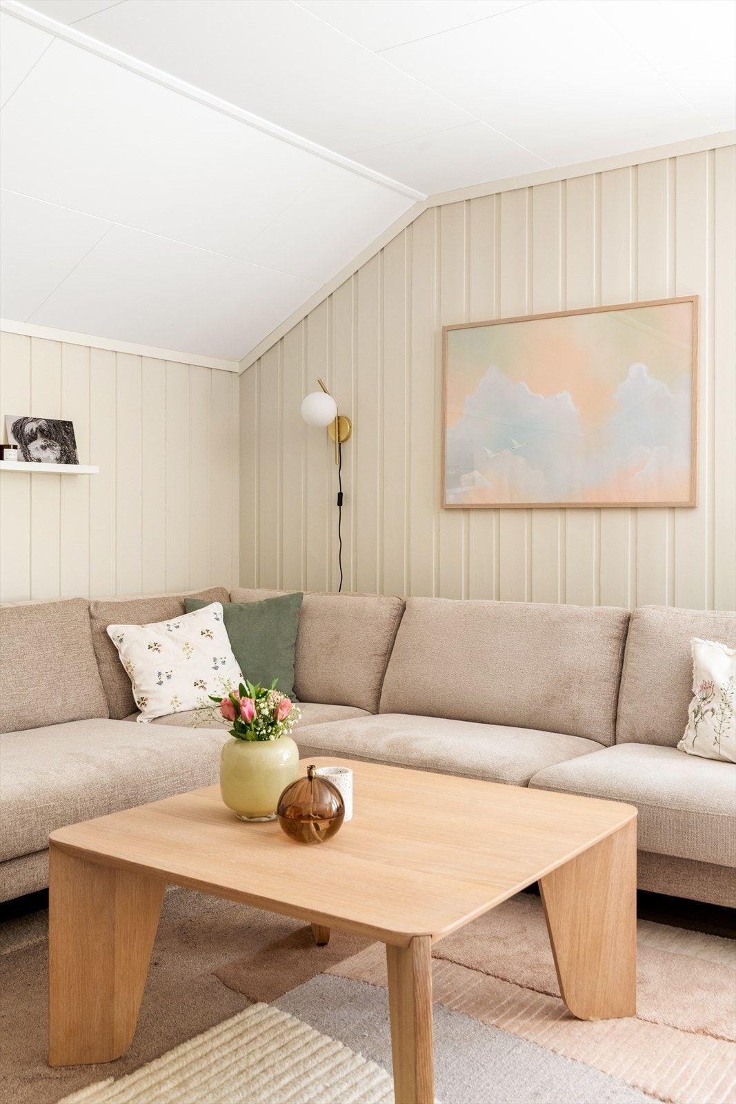 Stuen har en lun og trivelig atmosfære. Galleribilde