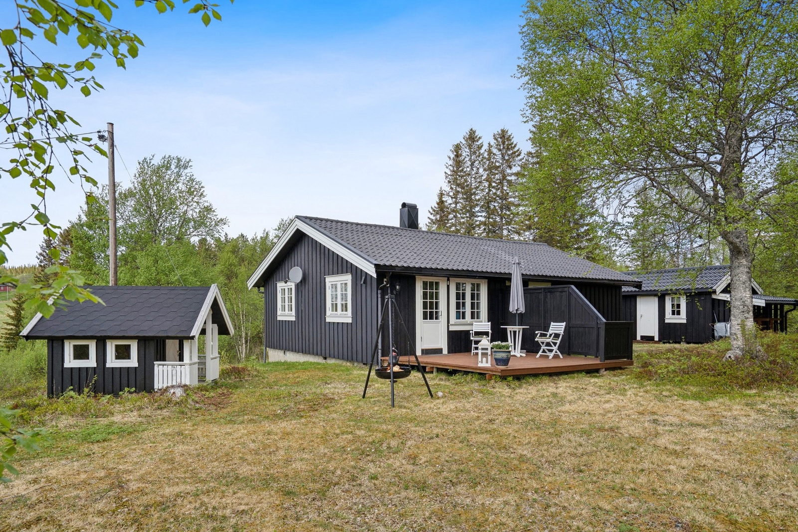 Sjarmerende hytte med flotte muligheter for friluftsaktiviteter året rundt. Galleribilde