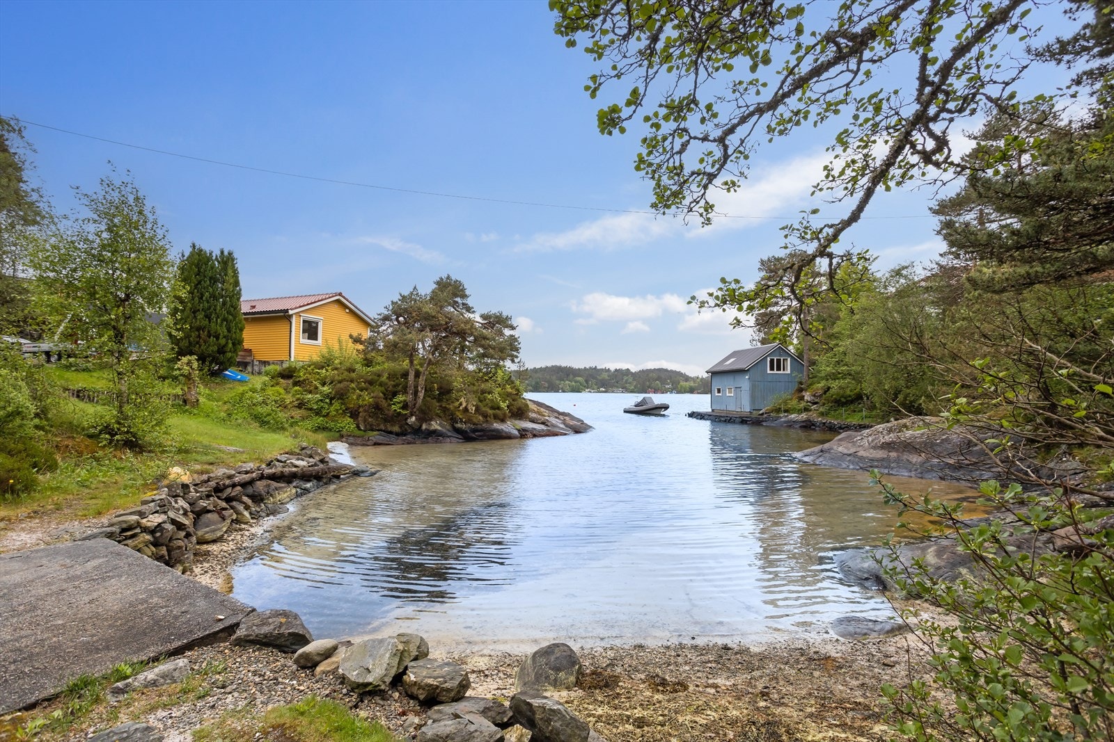 Fin badevik i området nær båtfestet. Galleribilde