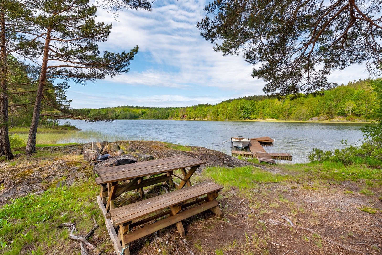 Her er det gode solforhold fra ettermiddagen og til ca. 21.00 på sommertid. Galleribilde