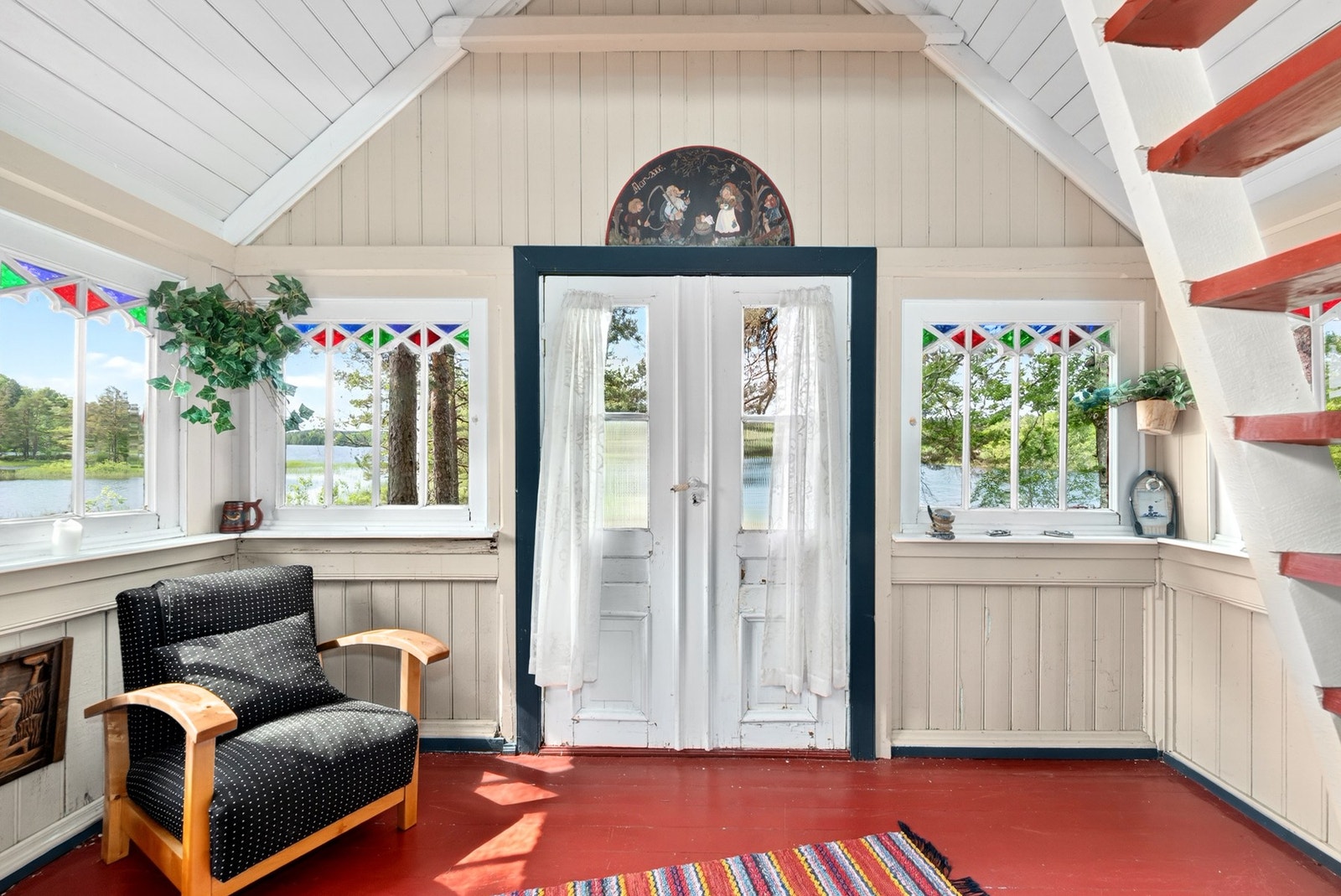 Stue med utgang til uteområdet. Galleribilde