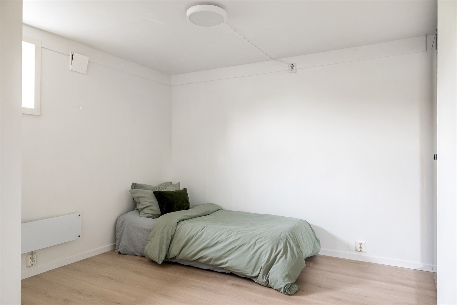 Disponibelt rom i kjeller Galleribilde