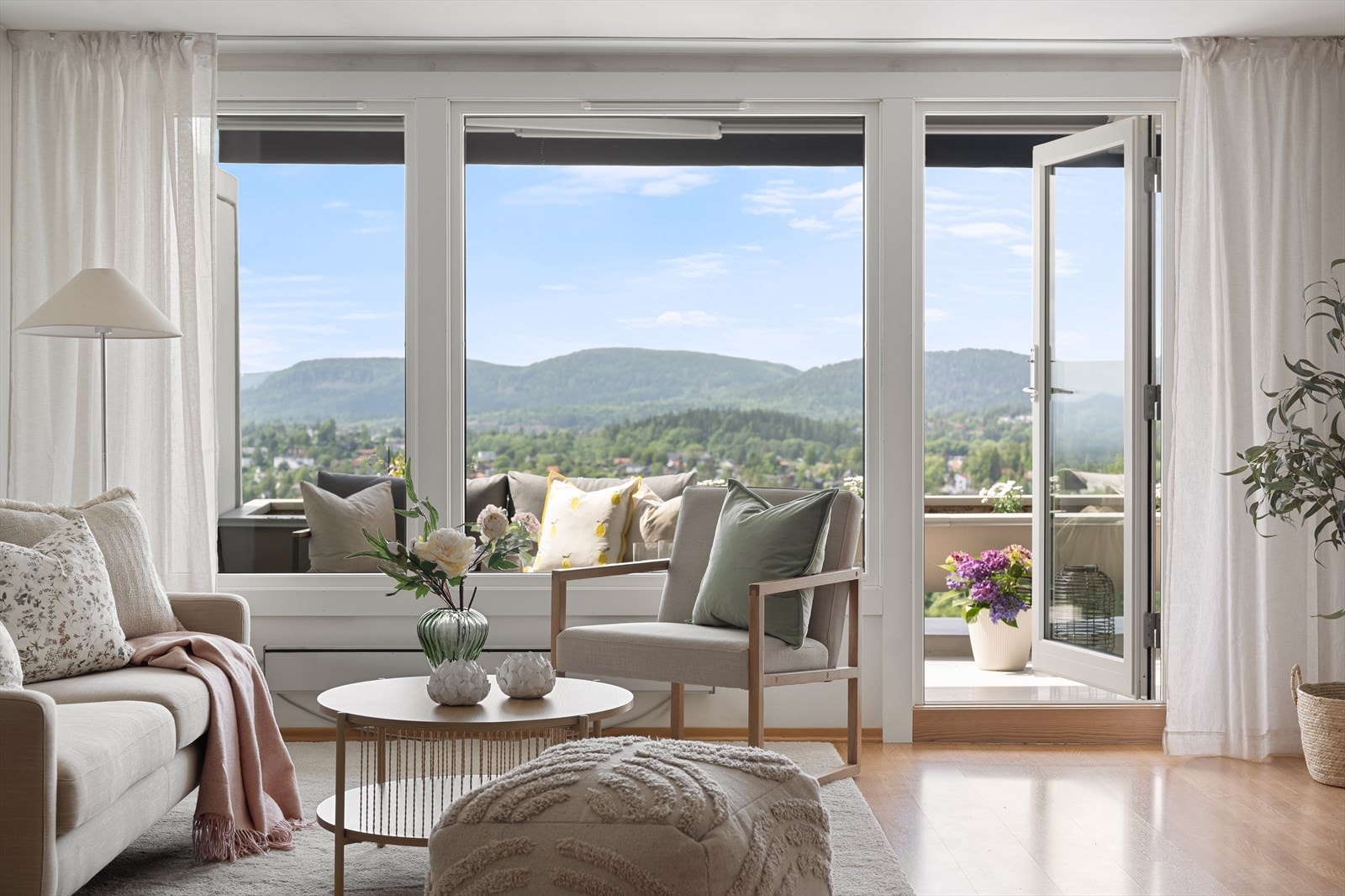 Velkommen til Vesteråsveien 38-Presentert av Marie Malén Frogner. Foto: Andreas Wiig - Pholio Galleribilde