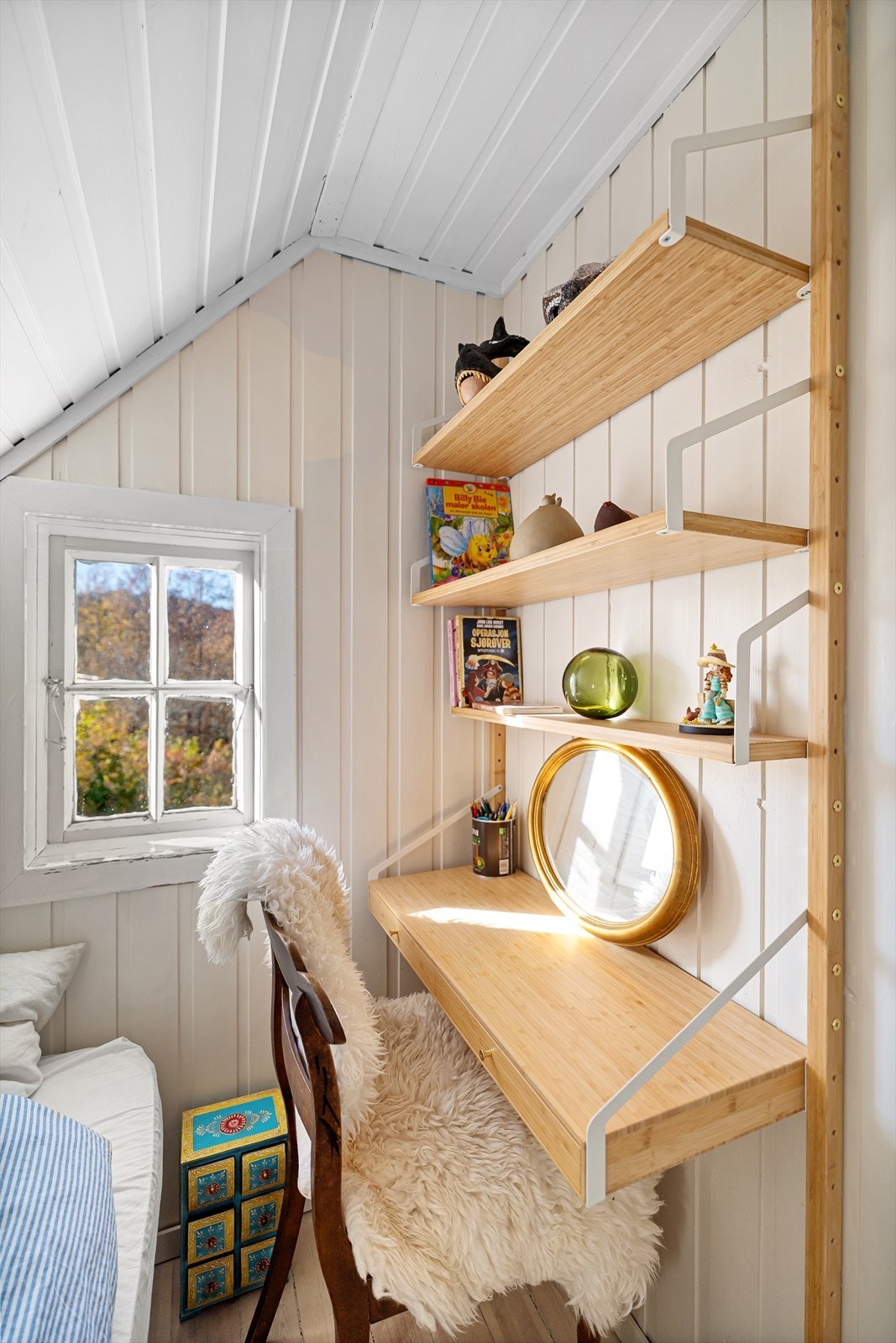 Kontorplass på soverom 3. Galleribilde