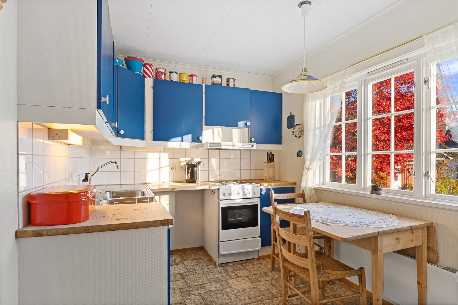 Kjøkkenet i gjestehuset. Galleribilde