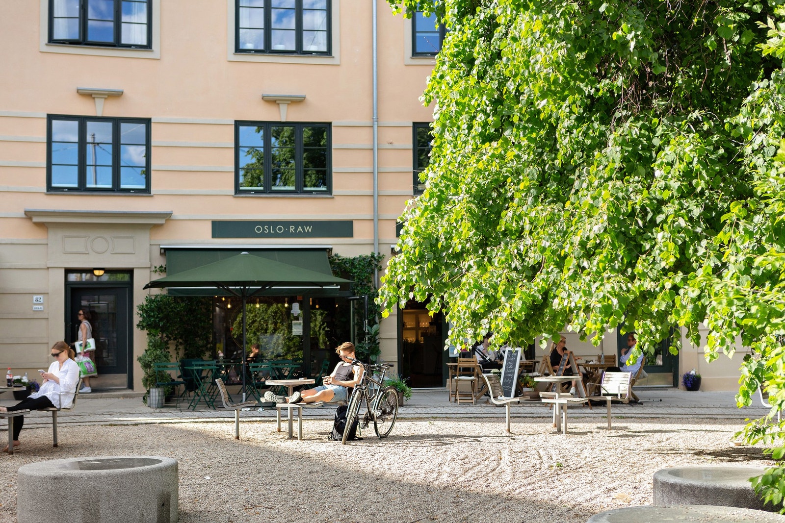 Området er ypperlig for den som vil bo rolig og usjenert, men samtidig ha gangavstand til alt av hovedstadens fasiliteter. Galleribilde