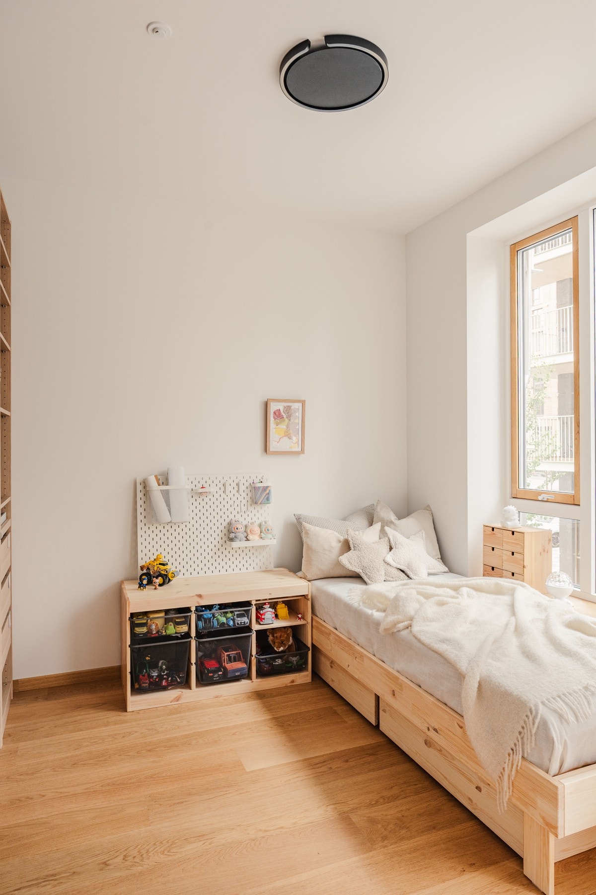 Soverom 2. Prosjektet er nybygget TEK17 med moderne isolasjon og komfort. Galleribilde