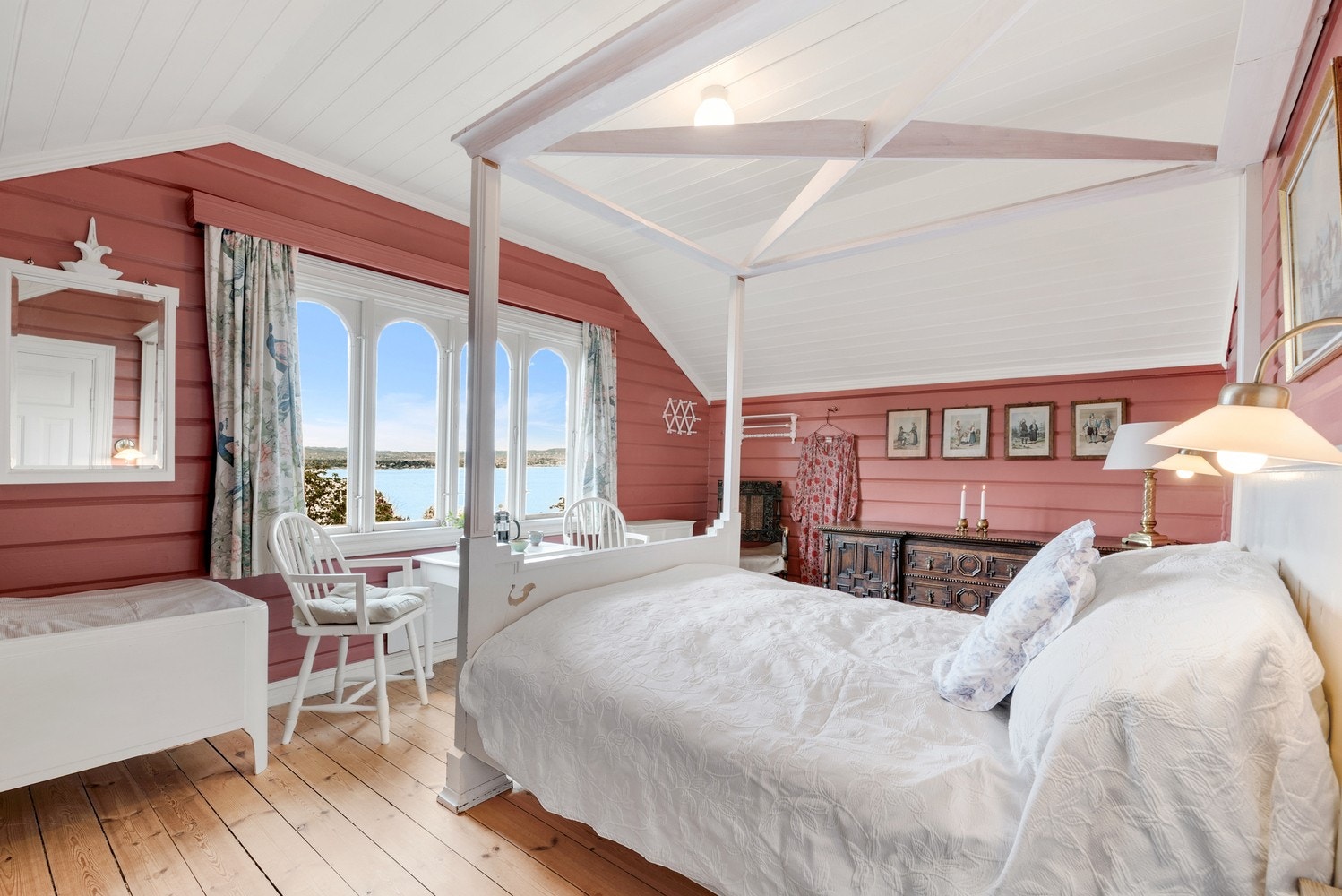Vinduene rammer inn den flotte utsikten over Oslofjorden. Galleribilde