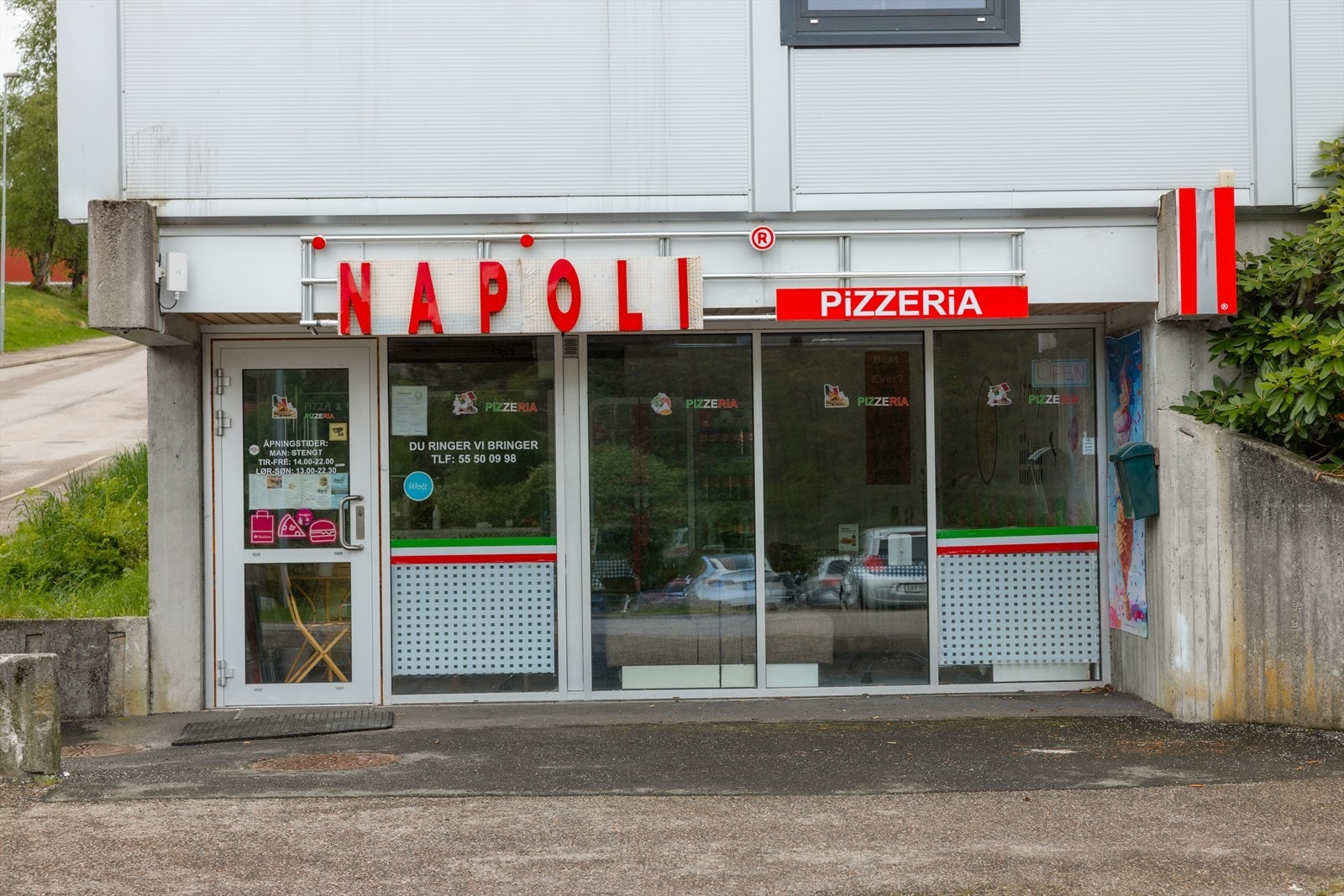 Napoli Pizzeria ligger et steinkast unna. Galleribilde
