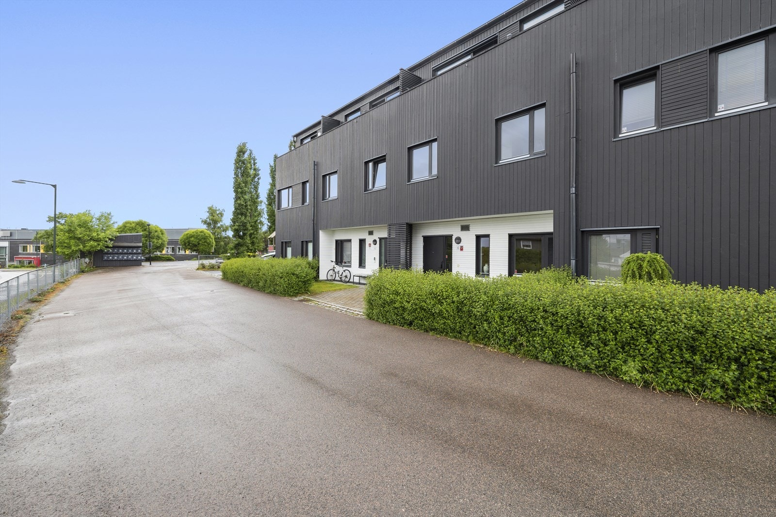 Sameiet byr på flotte og romslige uteområder i en sentral beliggenhet. Galleribilde
