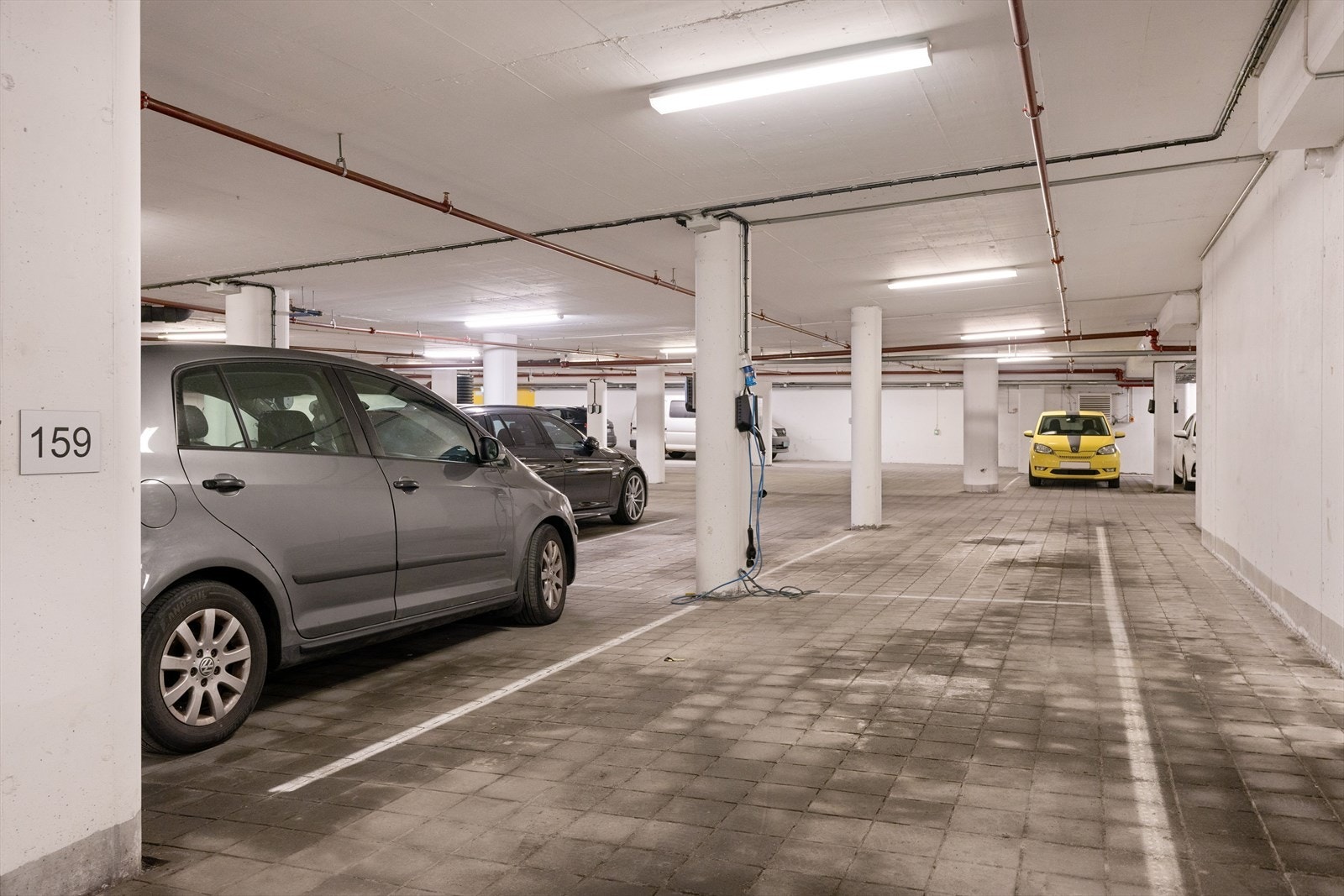 Sameiet har avtale med Aneo for lading av elbil. Galleribilde