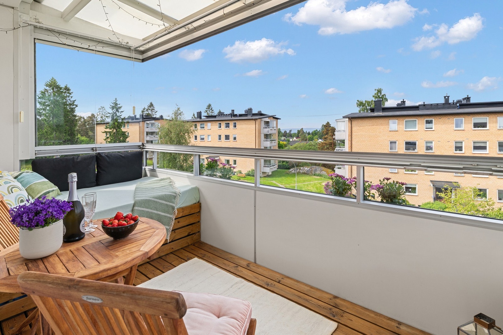 Her kan man nyte lange sommerkvelder i rolige omgivelser. Galleribilde