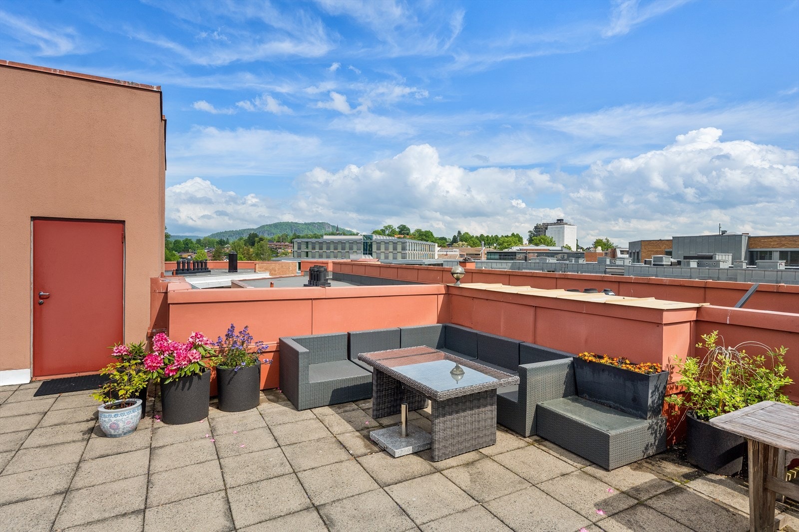 Felles takterrasse i sameiet. Galleribilde
