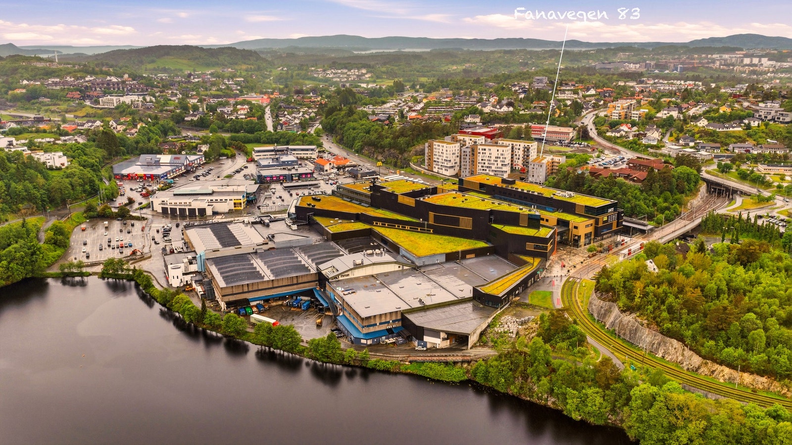 Kort vei til Lagunen, bybane og øvrige servicetilbud. Galleribilde
