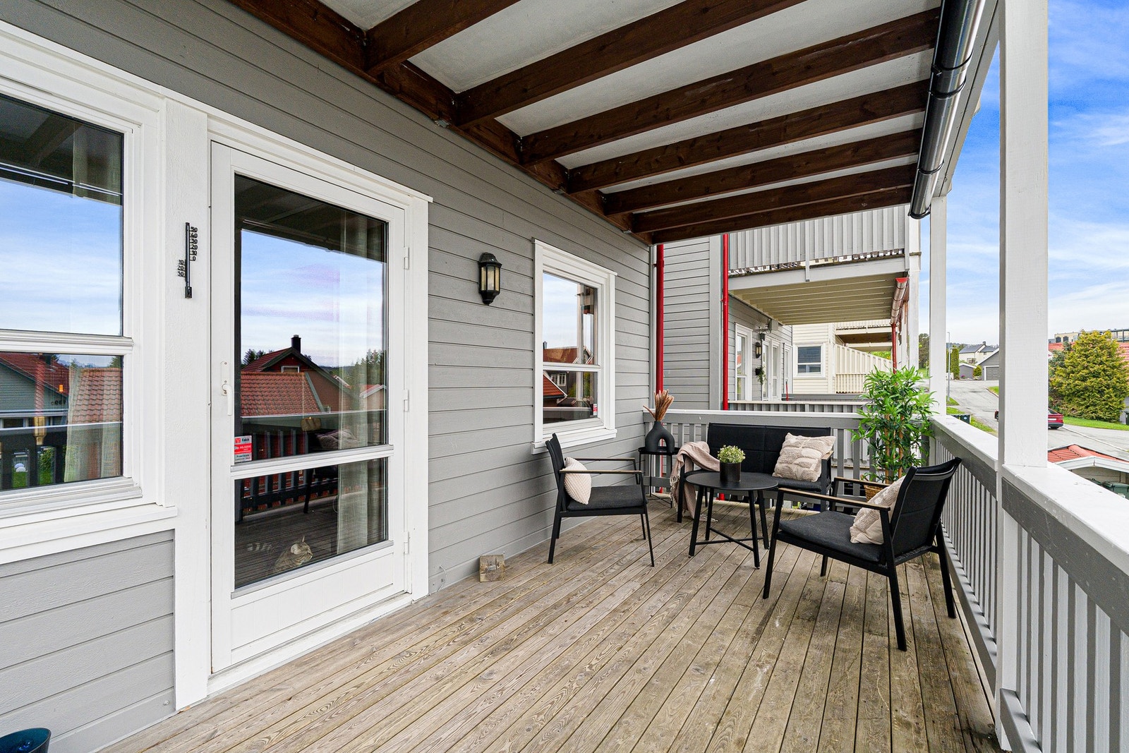 Balkongen er på hele 13,7 m². Galleribilde