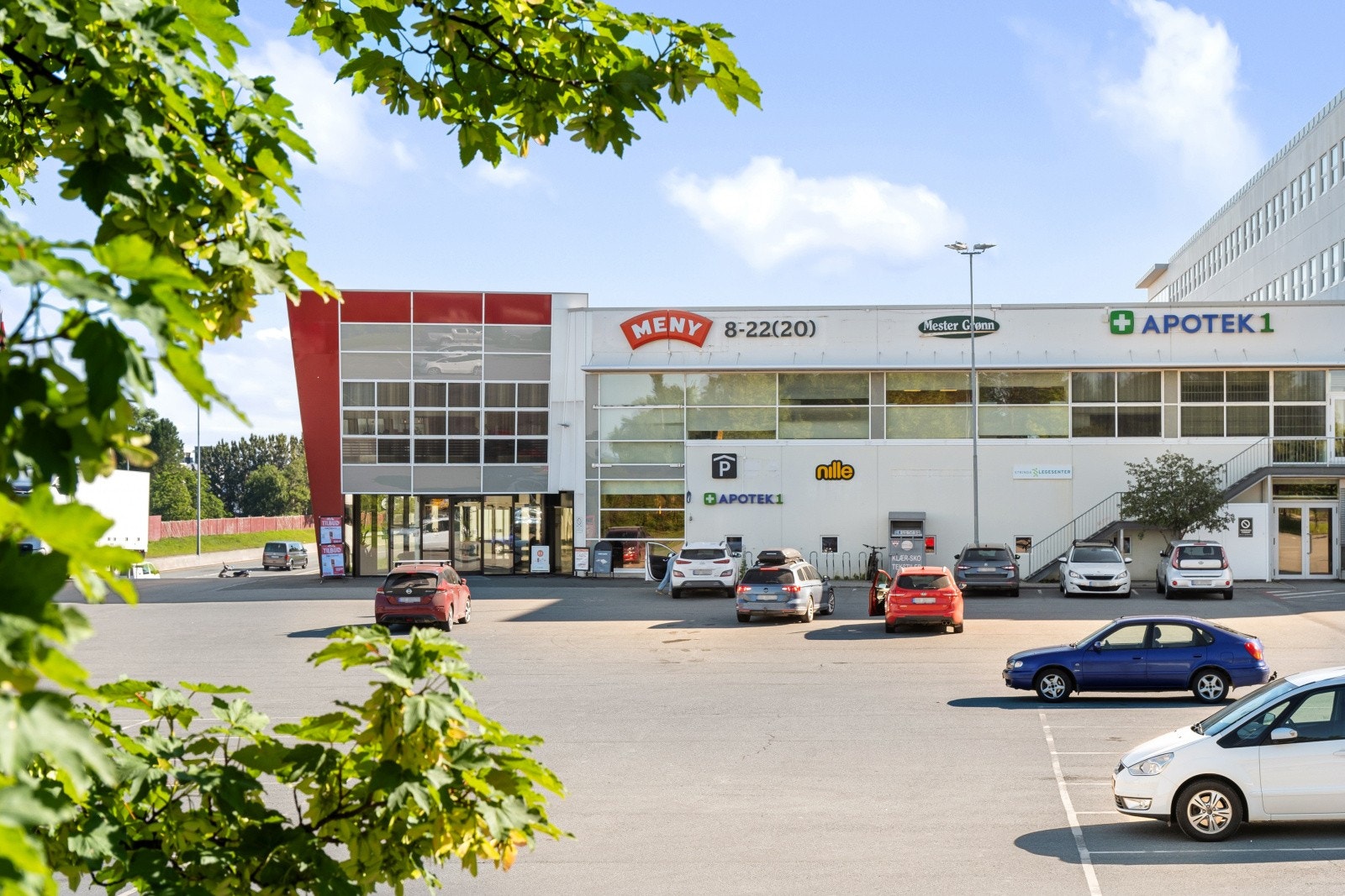 Kort vei til Moholtsenteret. Galleribilde