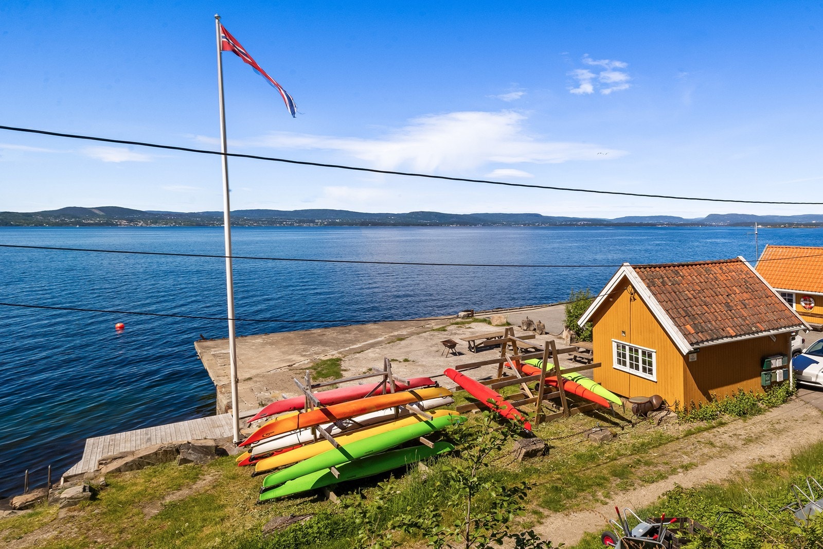 Her er det blant annet plass til egen kajakk for padling langs en vakker og variert kystlinje - en flott måte å oppleve Oslofjorden på. Galleribilde
