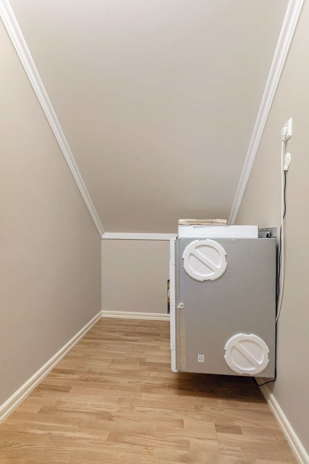 Bod i 2.etg - motor for ventilasjonsanlegg Galleribilde