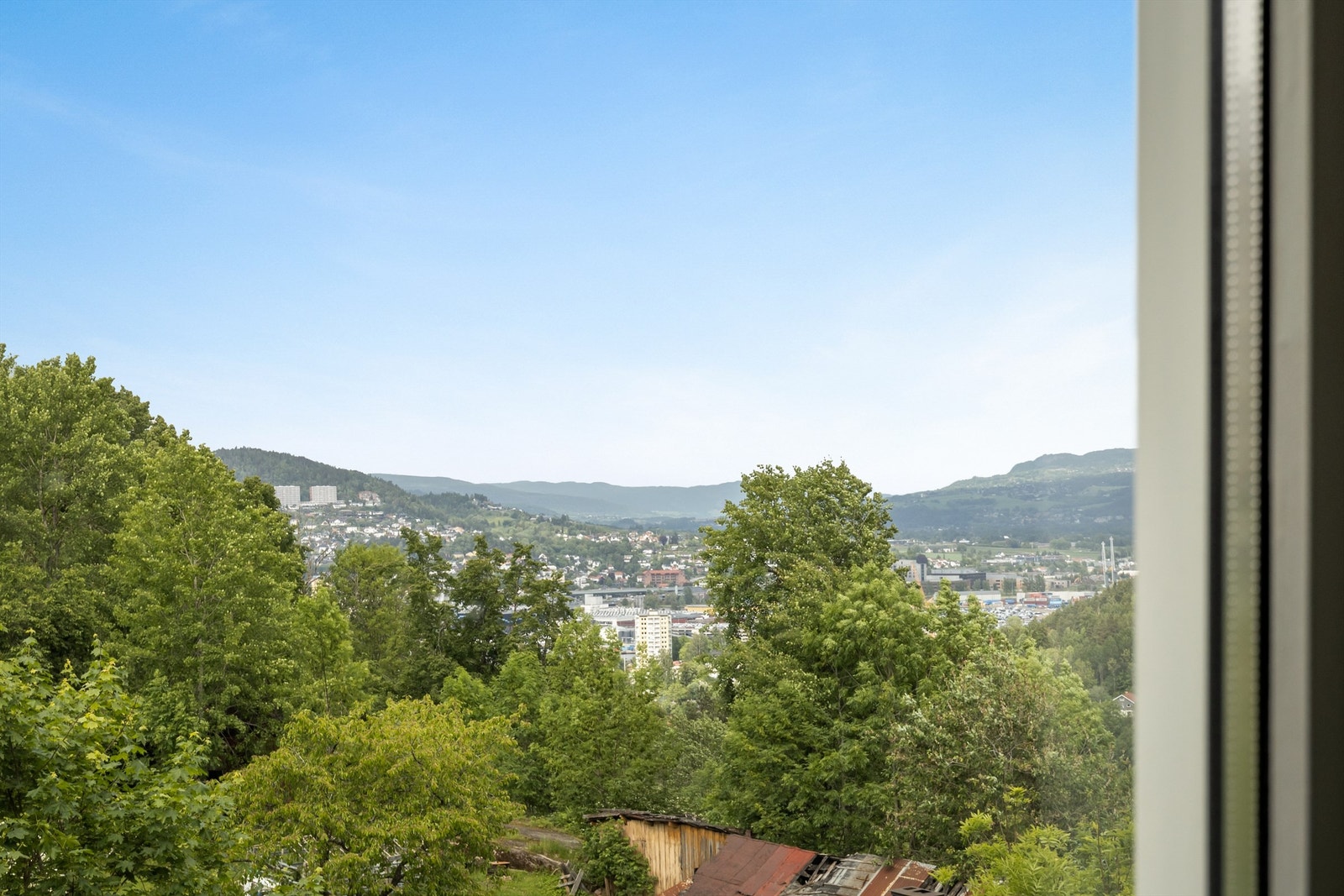 Utsikt fra leiligheten. Galleribilde
