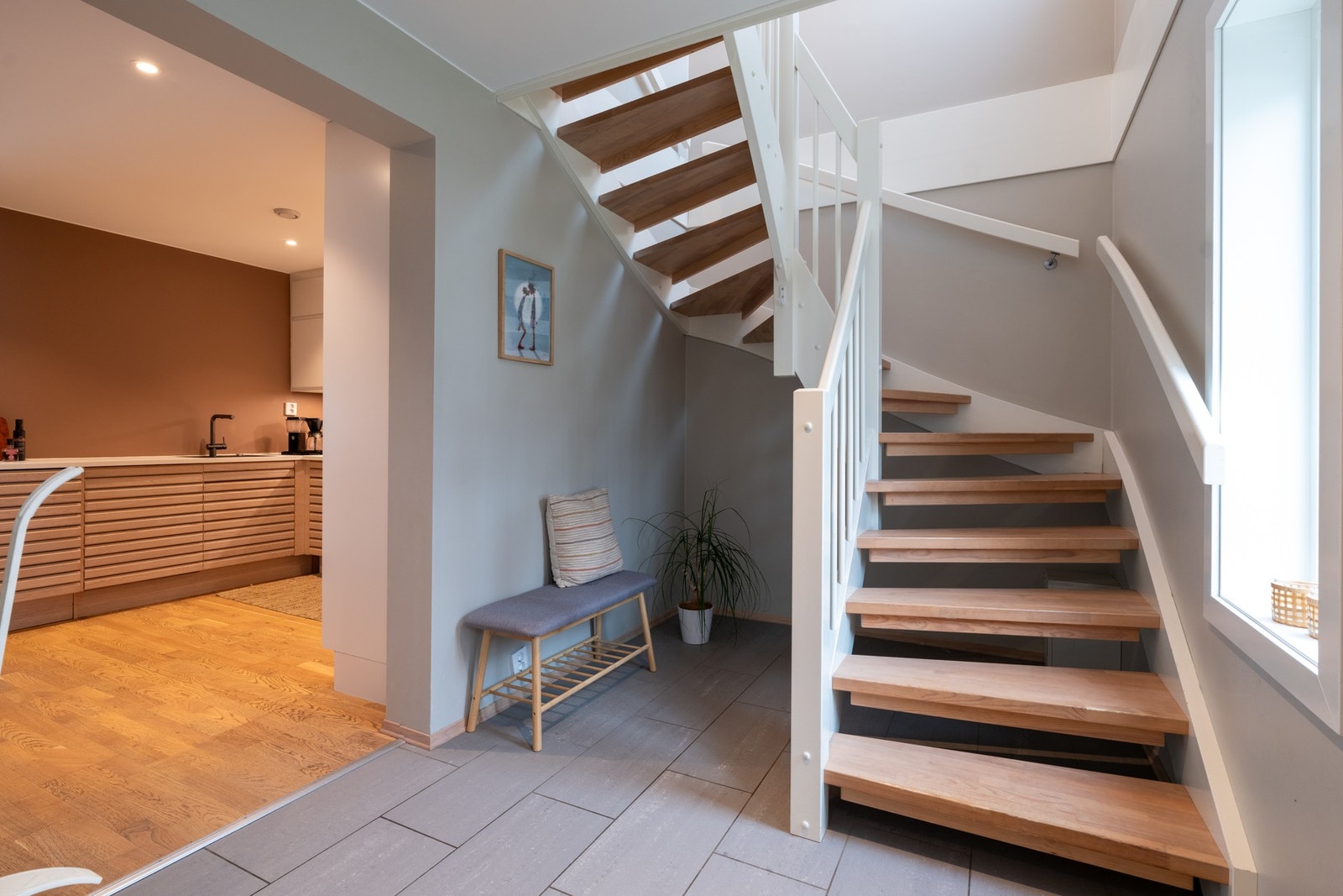 Her finner du også trappen opp til overetasjen. Galleribilde