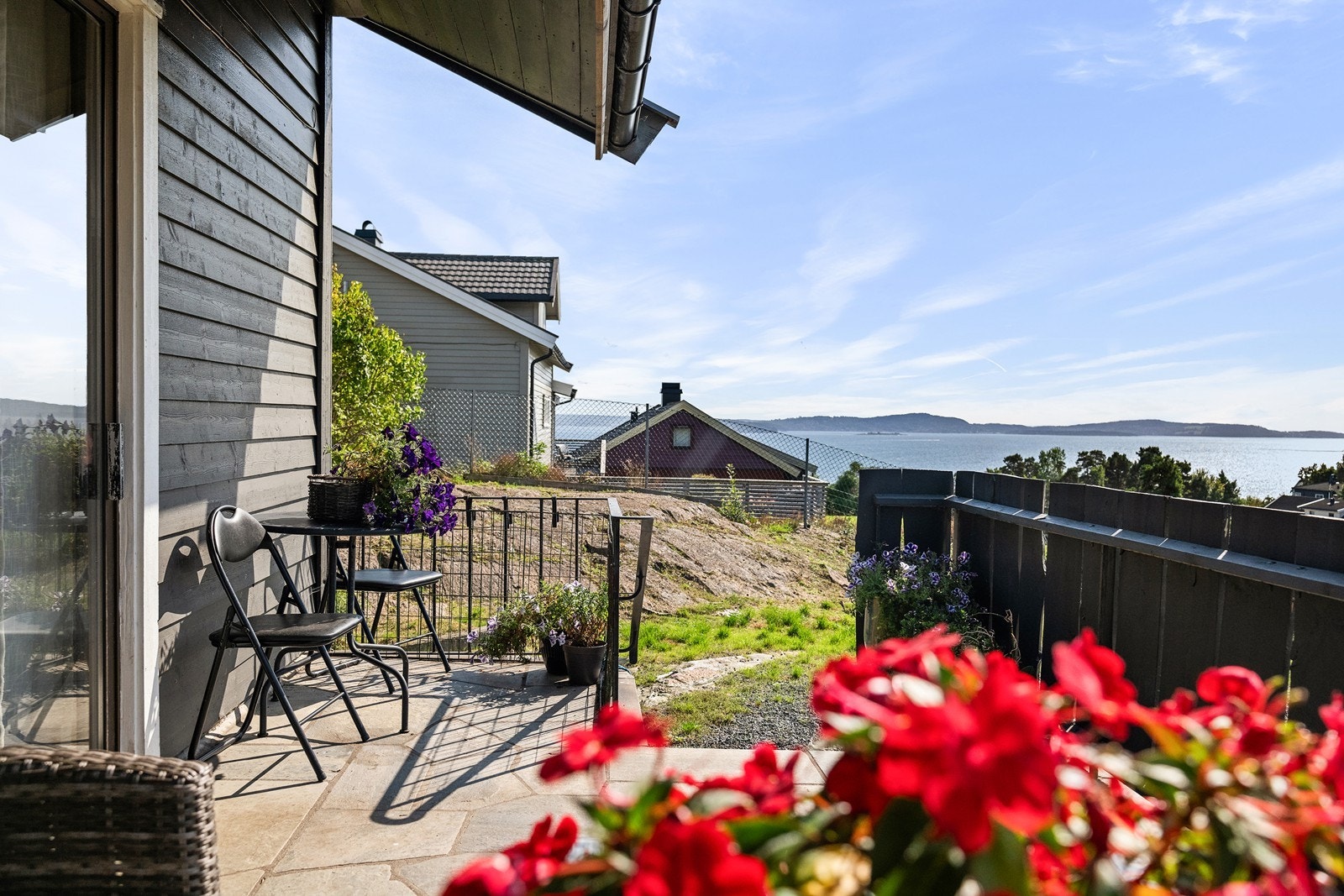 Velkommen til Ekornveien 34, presentert av Jostein Sommervoll i Nordvik. (Foto: StudioOslo) Galleribilde