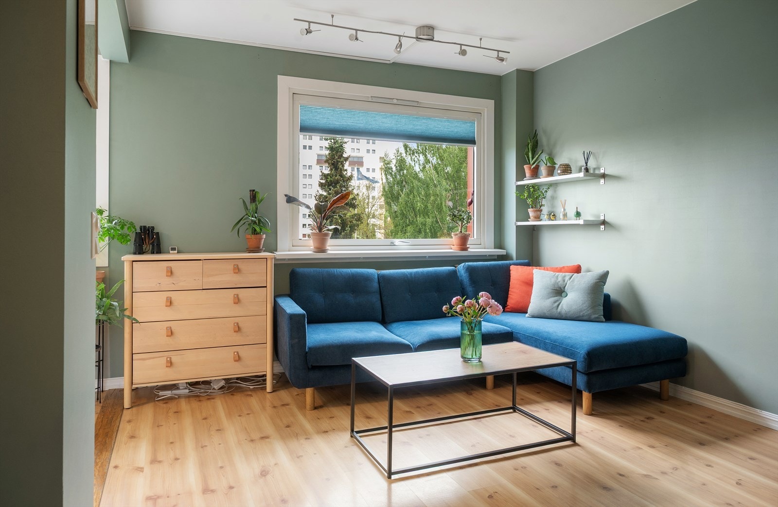 Vinduene er fra 2017 og har 2-lags isolerglass. Galleribilde