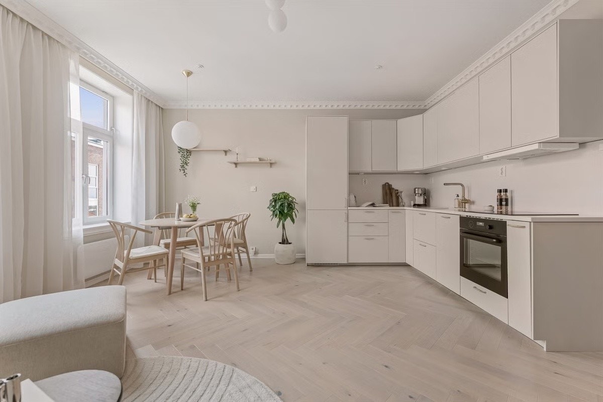 Stue med egen spisesone Galleribilde