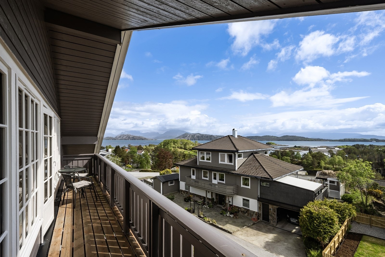Balkong utenfor loftstue Galleribilde