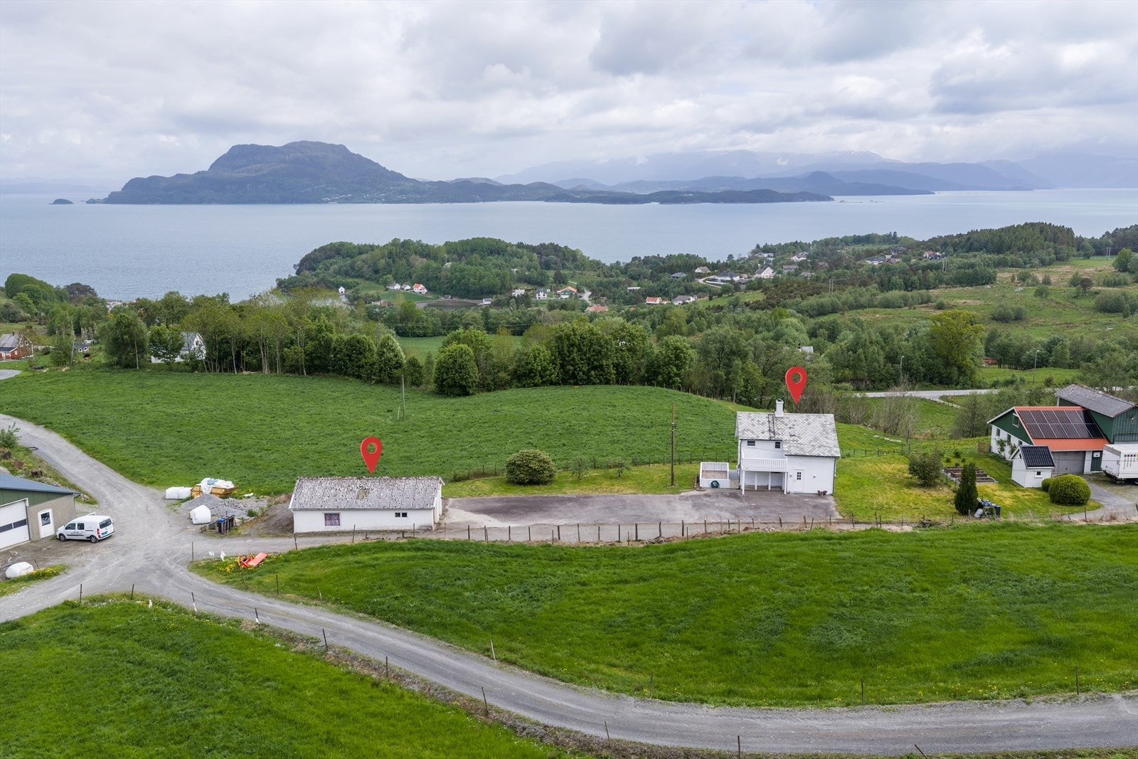 Eiendommen ligger i Hetlandsvegen på Bjoa, et landlig og naturskjønt område i Vindafjord Galleribilde