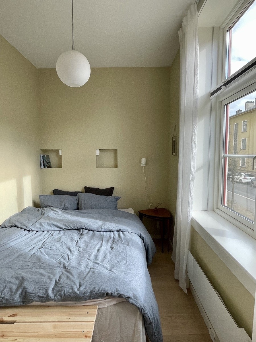 Lyst soverom Galleribilde