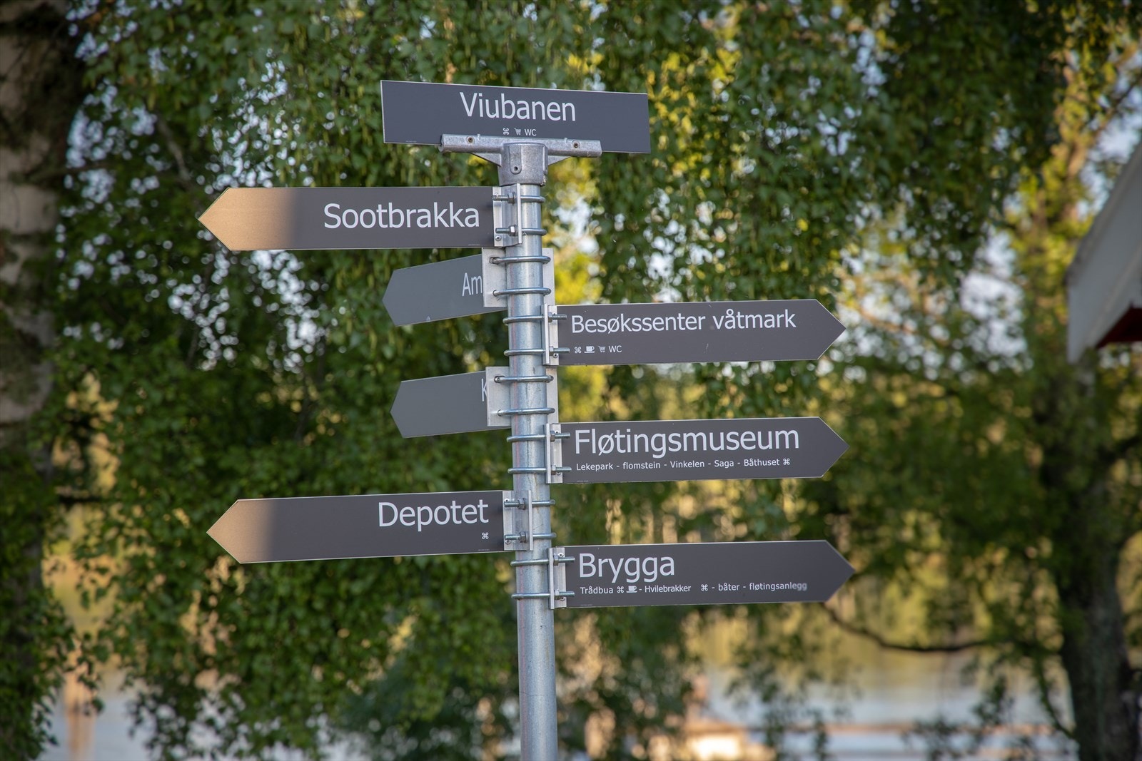 Området har et rikt kulturliv og en vakker natur som innbyr til friluftsliv. Galleribilde