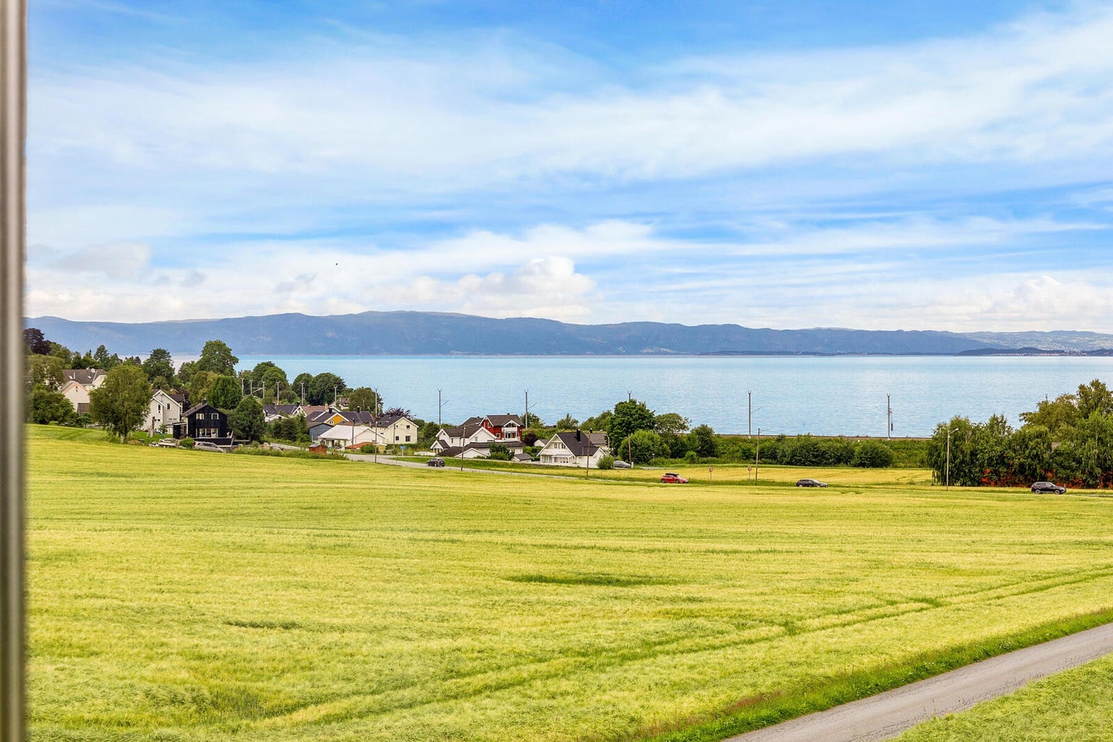 Flott sjøutsikt ut mot Trondheimsfjorden. Galleribilde