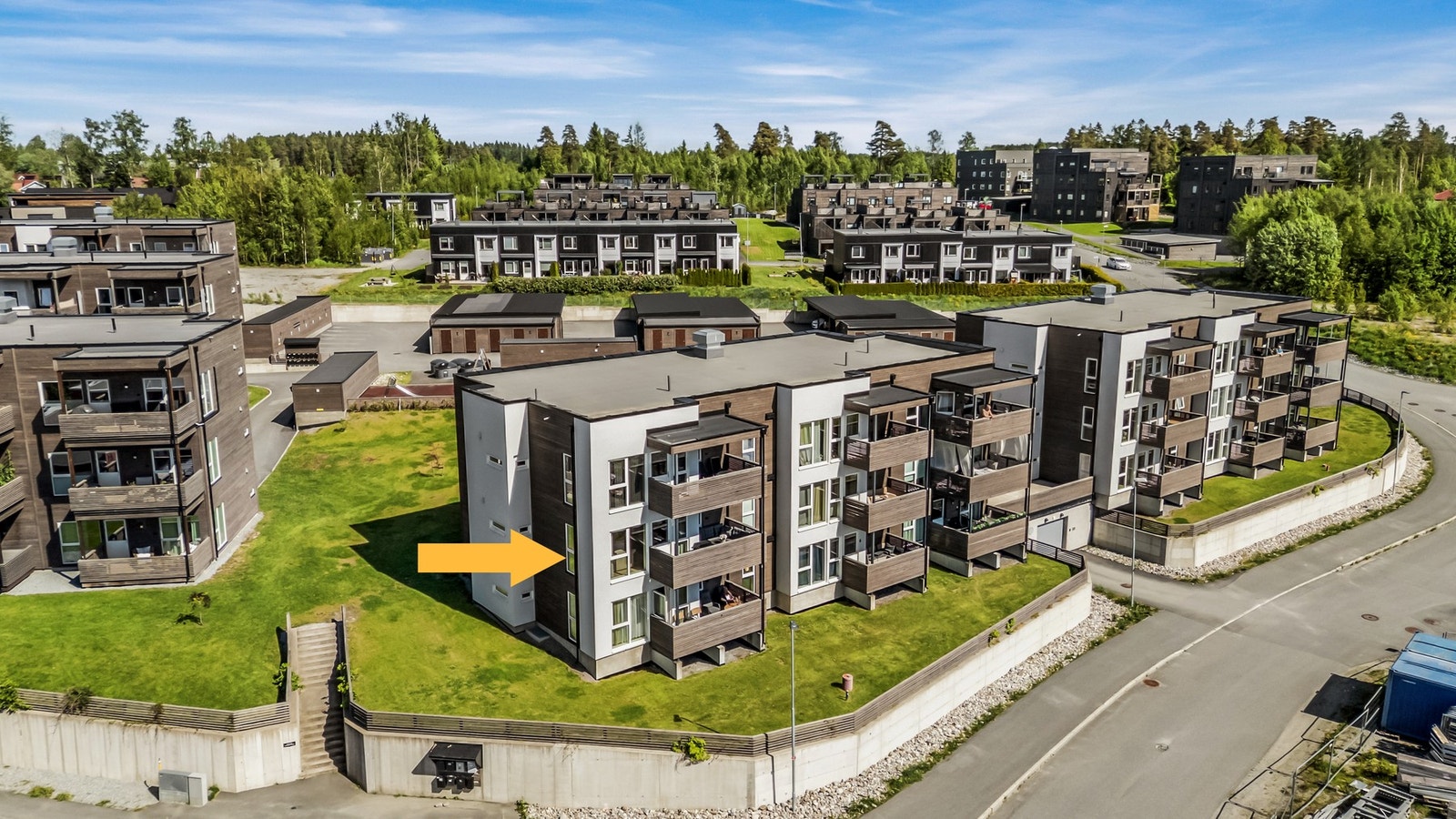 Velkommen til Nygårdsveien 56 - En romslig 4-roms leilighet beliggende på ende i 2. etasje Galleribilde