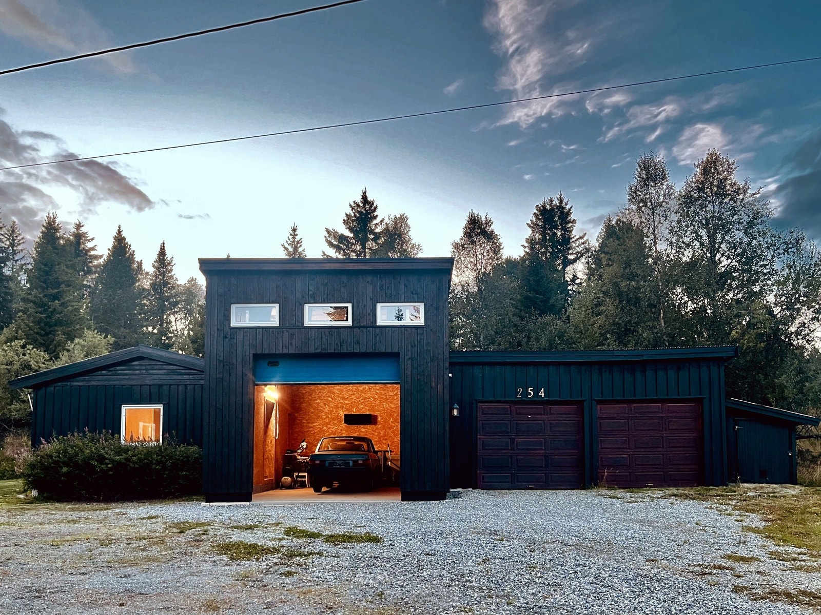Nybygd hobby bilverksted eller garasje for bobil. Galleribilde