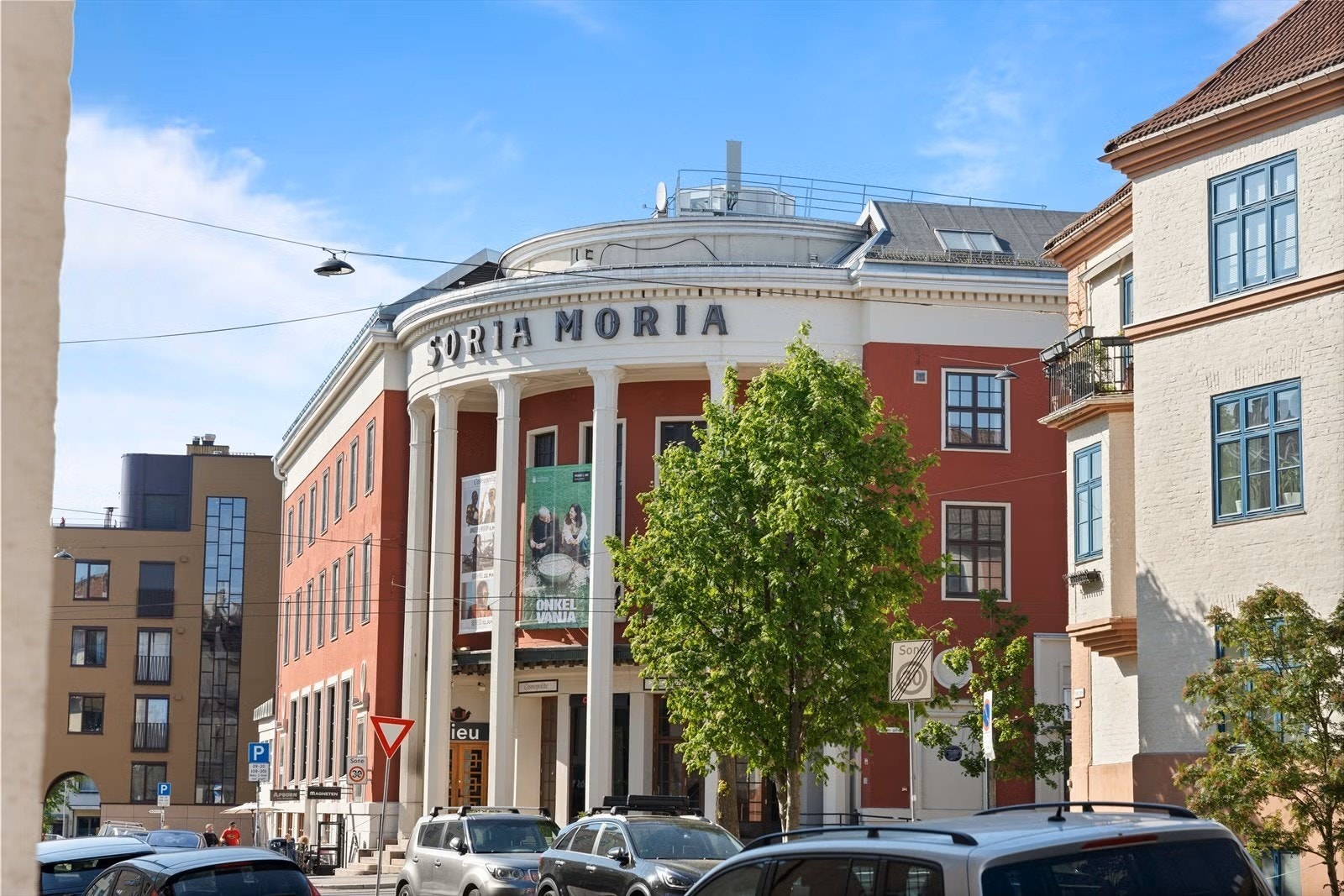 Kulturslottet Soria Moria er et kjent kulturhus med kino, konserter, teater og et variert kulturtilbud for både store og små. Galleribilde