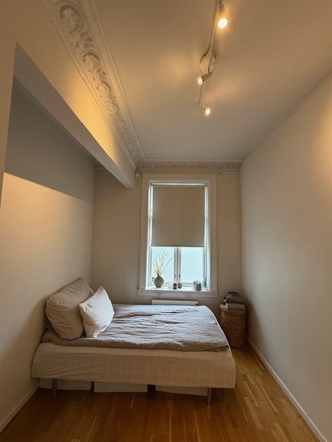 ROM 2 LEDIG Galleribilde