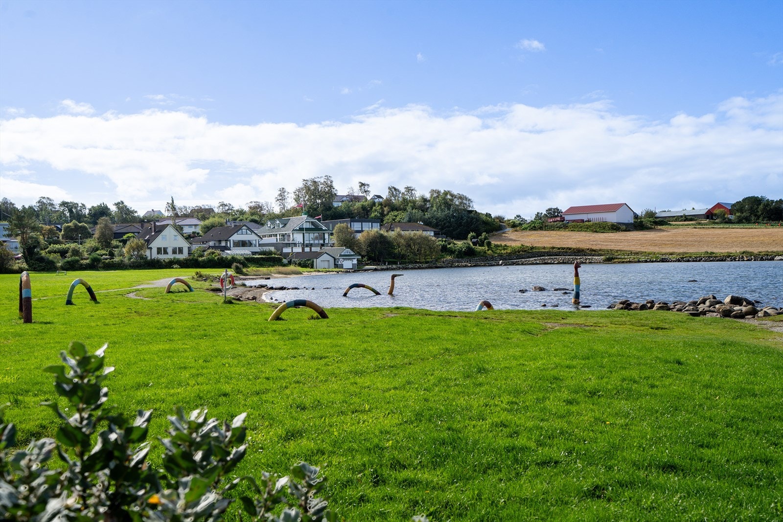 Røyneberg og Sørnes er kjent som et attraktivt område for familier. Galleribilde