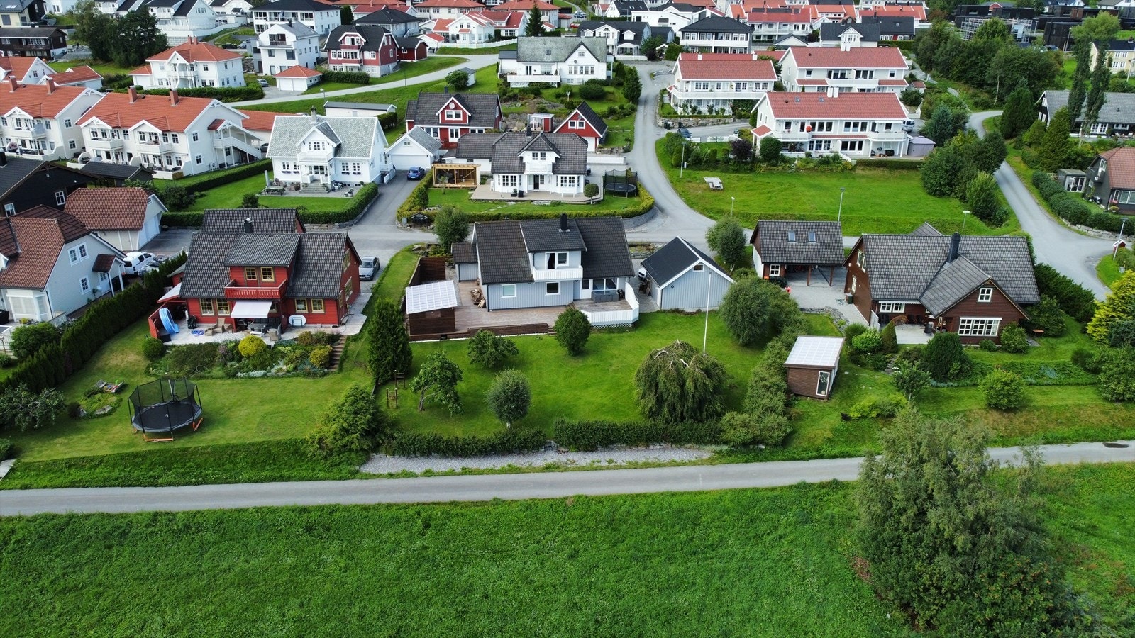 Oversiktsbilde - selgers bilde Galleribilde