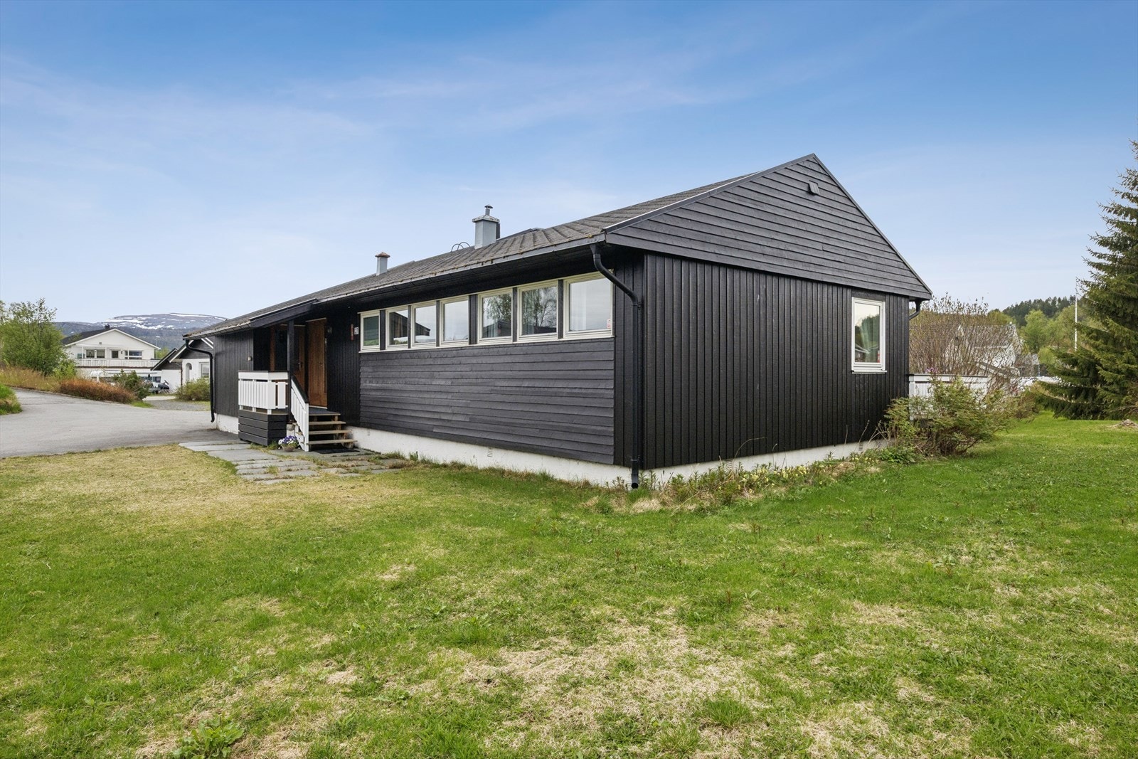 Fra eiendommen er det enkel tilgang til fine turområder som Patoskogen. Galleribilde