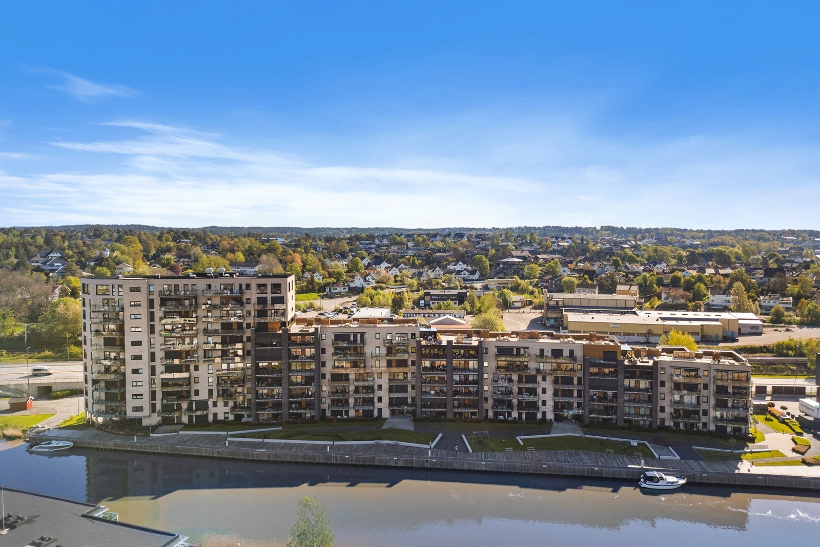 Oversikt over Seut Brygge og de omkringliggende boligområdene. Galleribilde