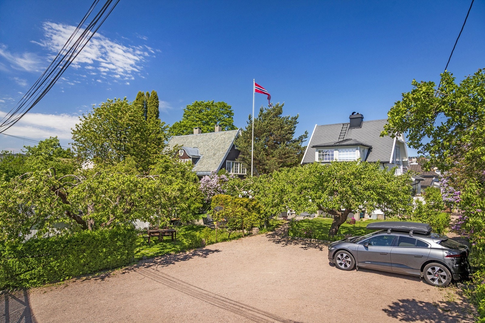 2 medfølgende parkeringsplasser Galleribilde