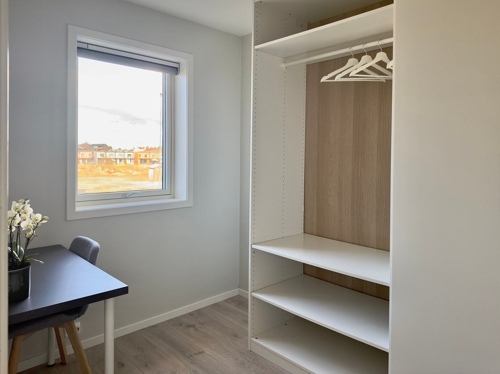 Rom 3 er benyttet som kontor og bod. Galleribilde
