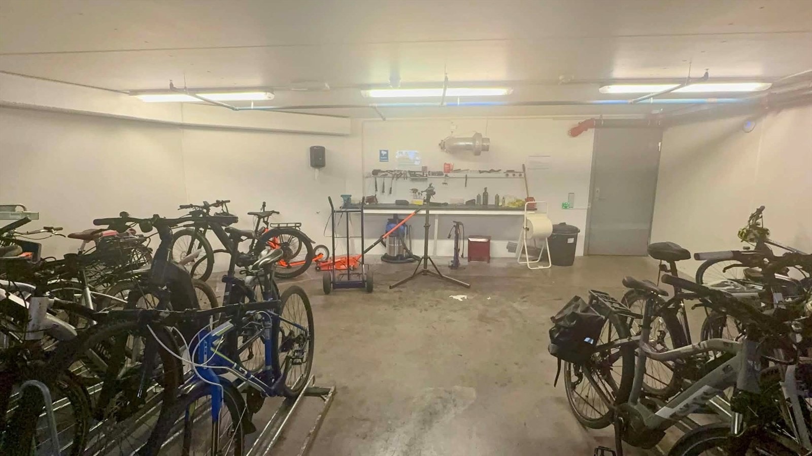 Sykkelparkering Galleribilde