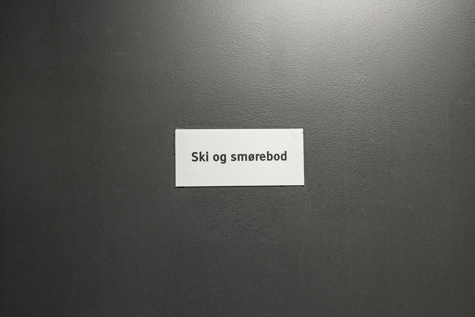 Borettslaget har en praktisk sportsbod plassert i kjelleren. Galleribilde