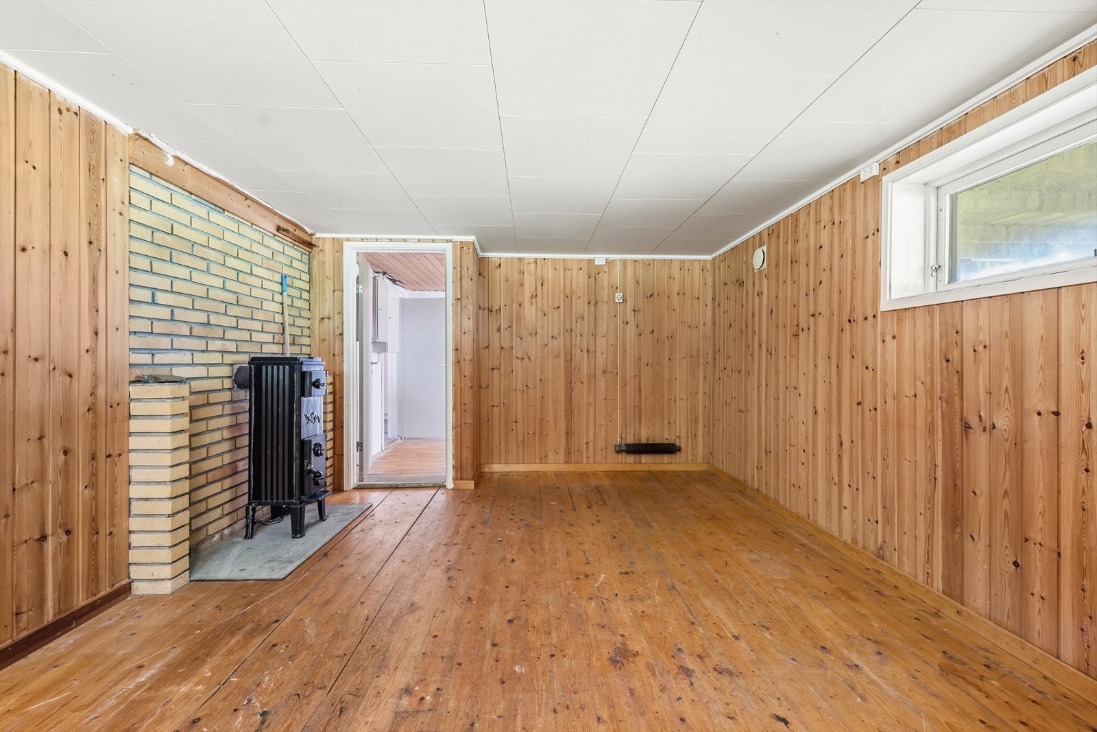 Rom i kjeller Galleribilde