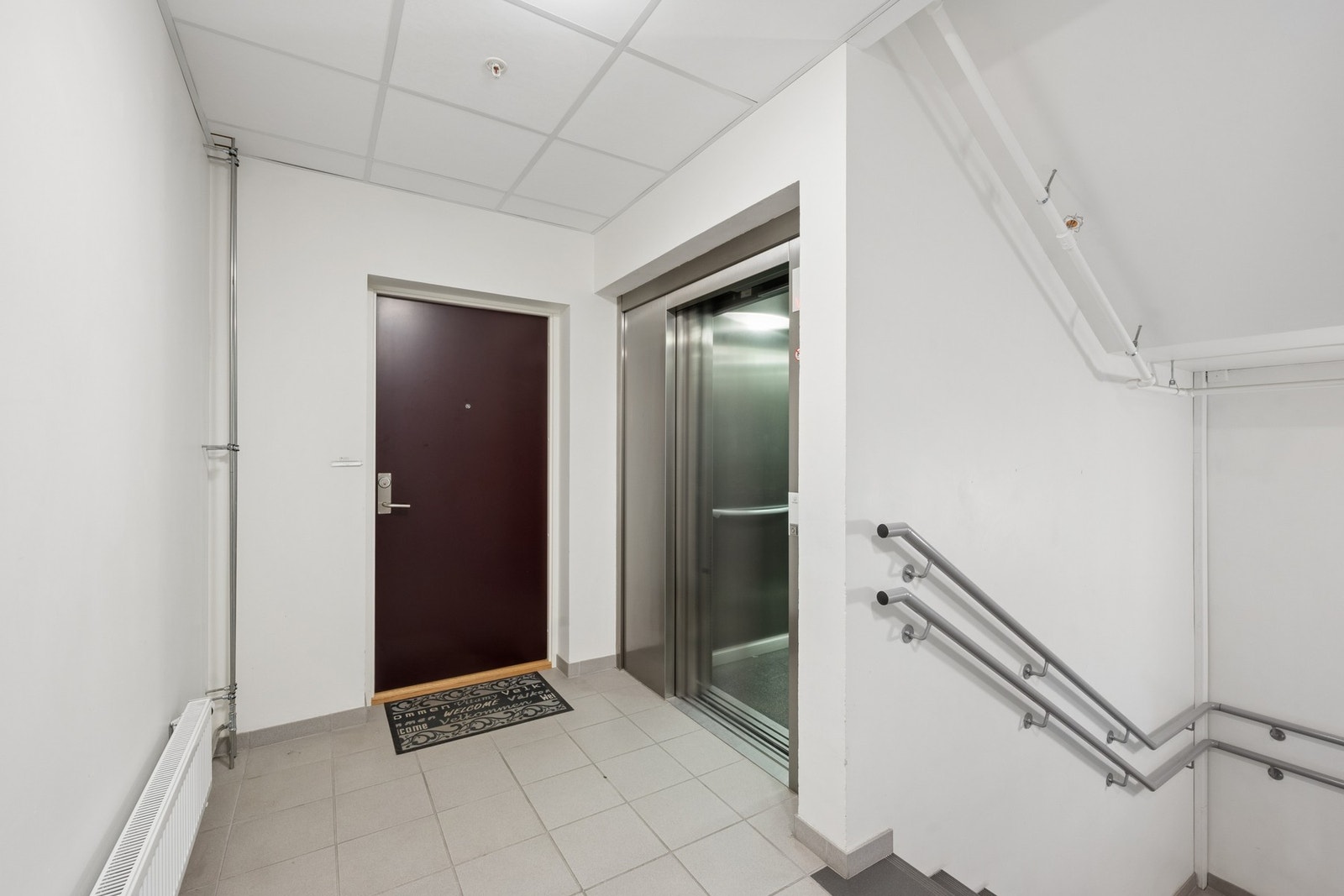 Inngang rett ved heis! Galleribilde