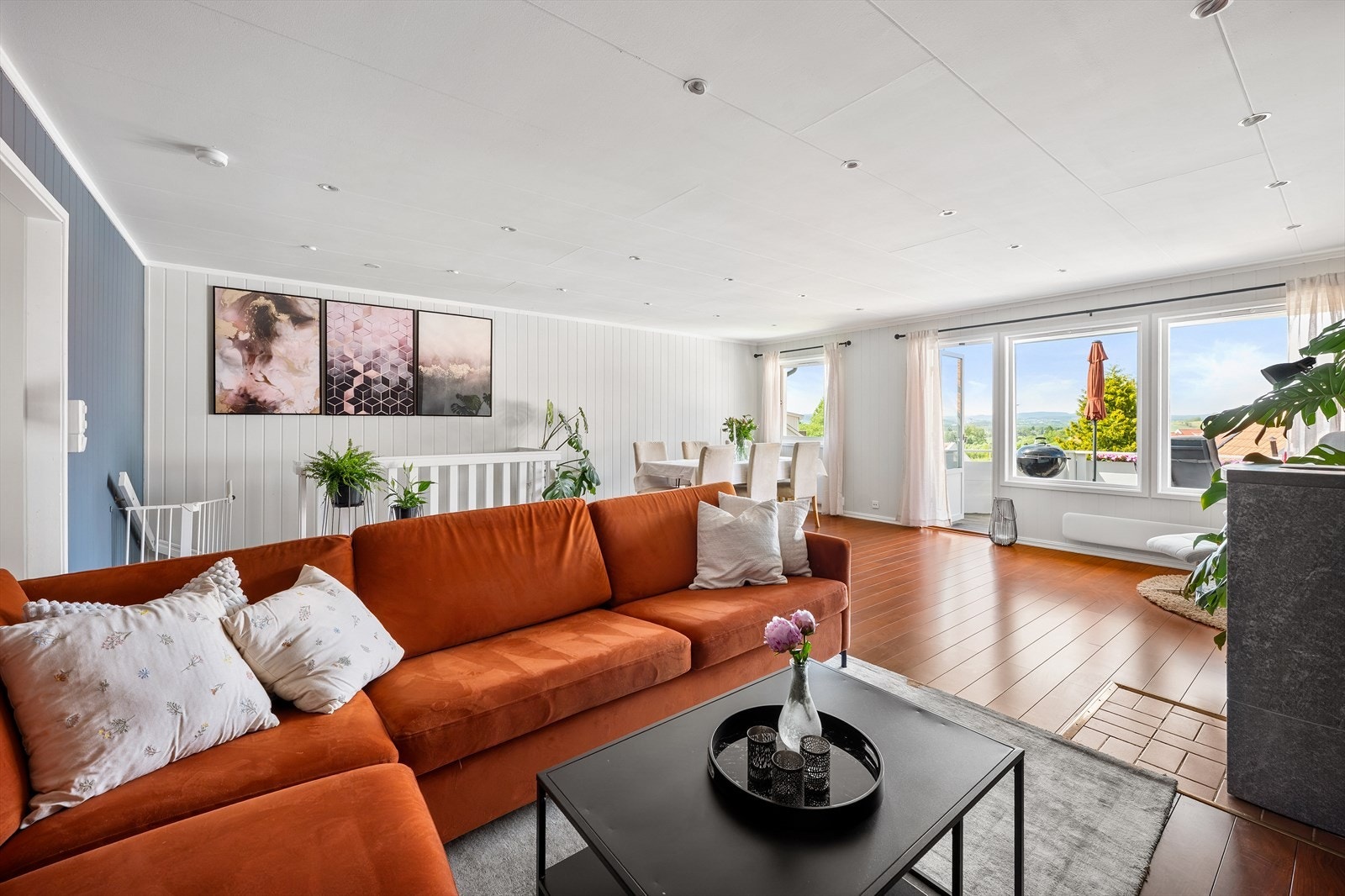 Her har man plass til en sofagruppe. Galleribilde