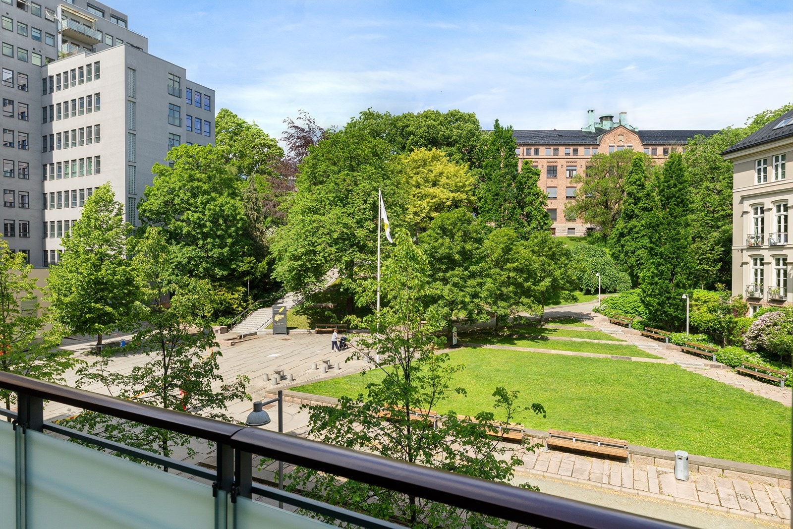 Grønt, åpent og fint utsyn. Galleribilde